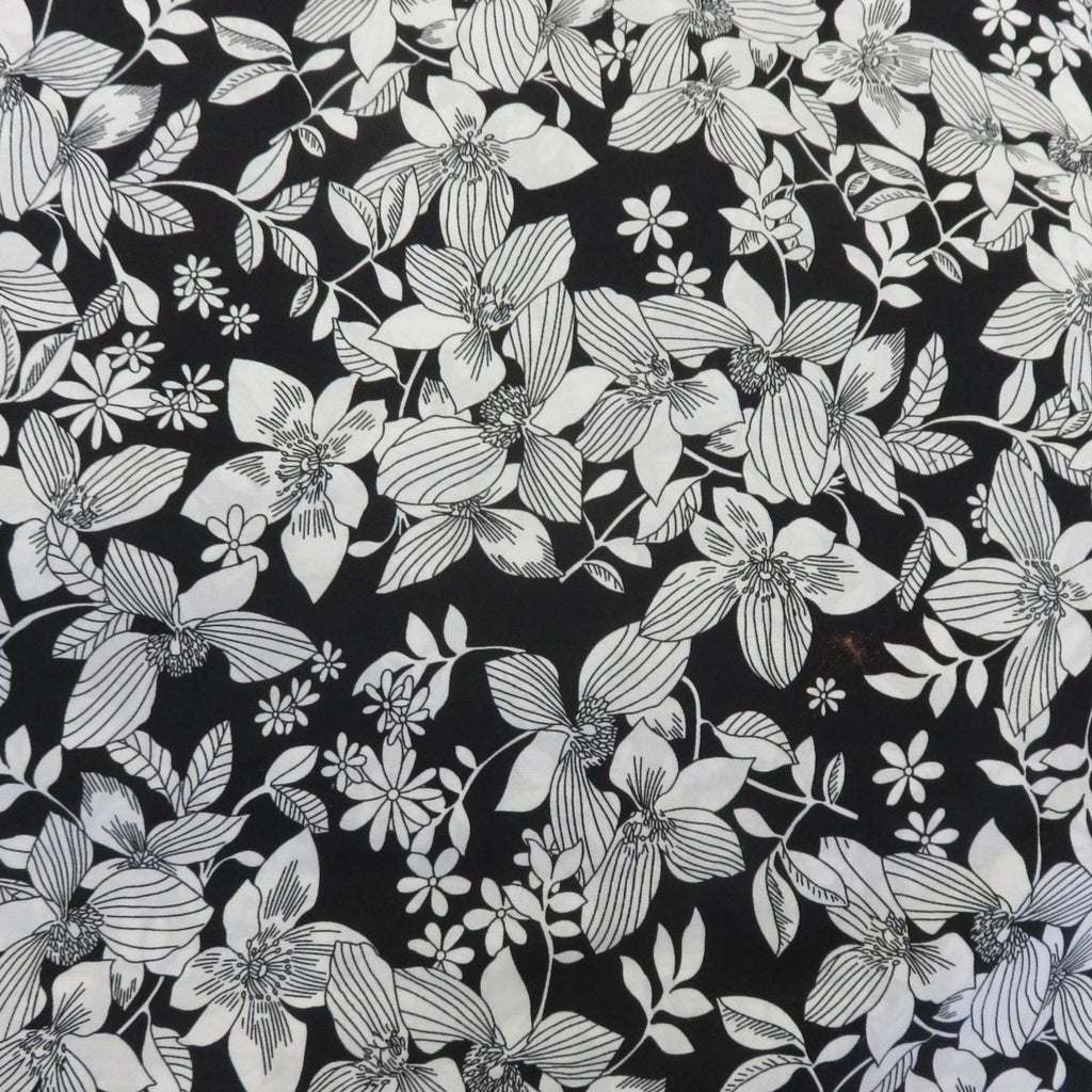 Poplin Print Design - 1076 Floral 100% Cotton Fabric 56"/140cm