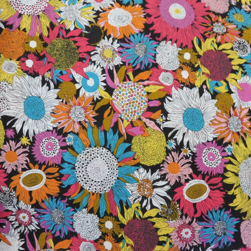 Poplin Print Design - 1095 Floral 100% Cotton Fabric 56"/140cm