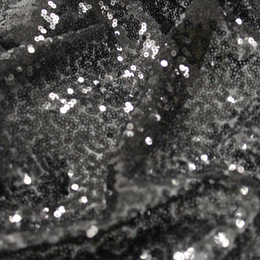 X526 - Metallic Sequins On 100% Polyester Base Approx. 44"/112cm